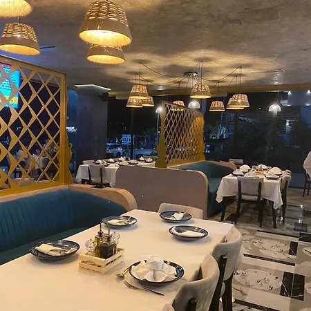 Bar Restorant Ylli 4* Shëngjin