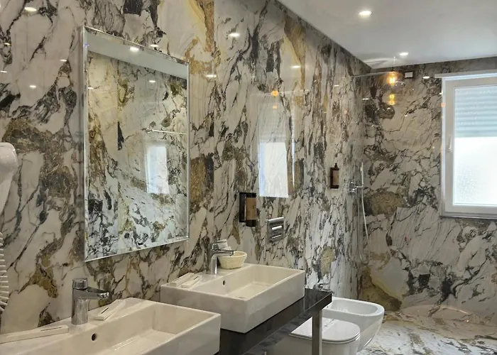 Bar Restorant Ylli 4*