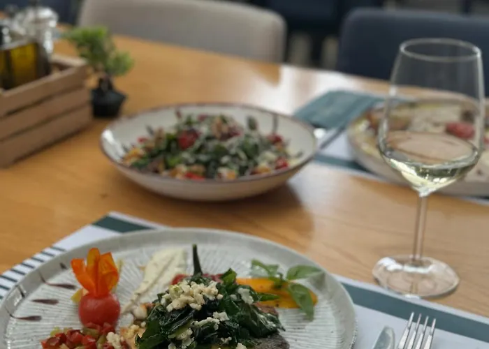 Bar Restorant Ylli Hotel Shëngjin