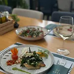 Bar Restorant Ylli فندق Shëngjin