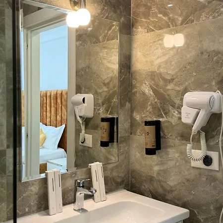 Szálloda Bar Restorant Ylli